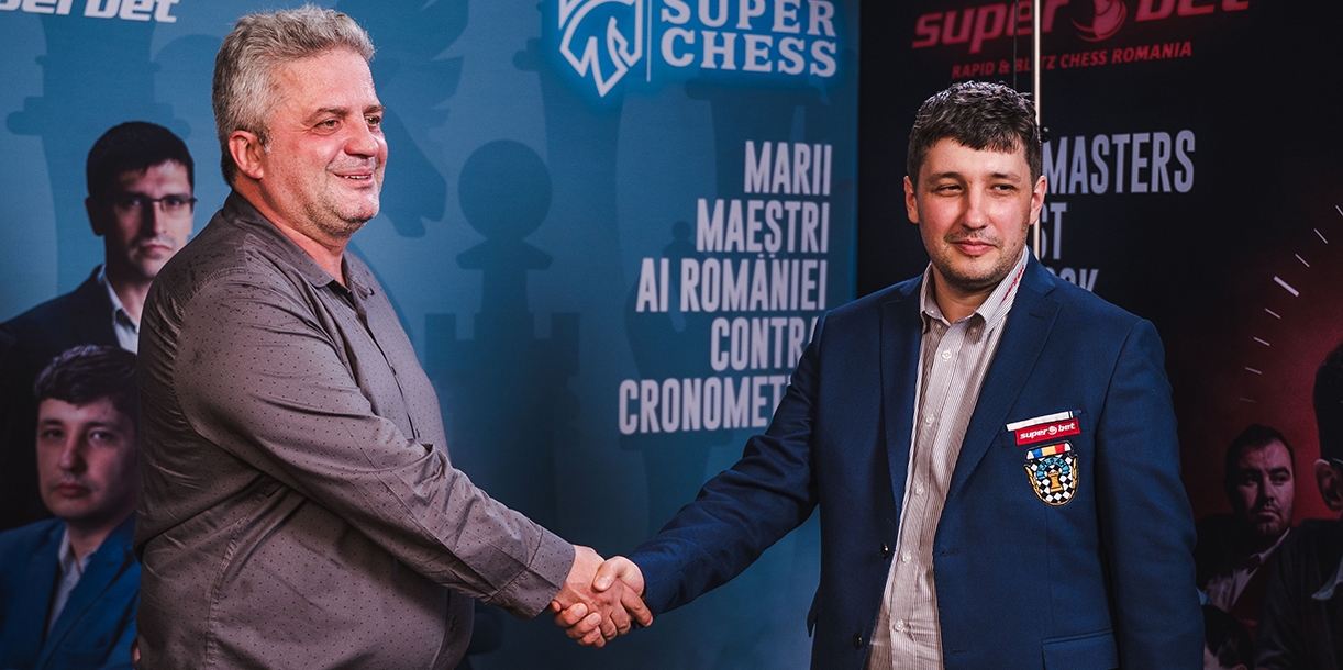 Fotoliul de lider la SuperChess Cup 2019 e atacat înainte de meciurile blitz!